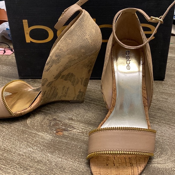 BEBE Sylvana Beige Gold LEATHER Wedge - Picture 6 of 11